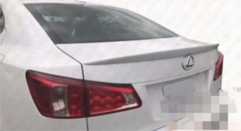 Задний спойлер на Lexus is 250